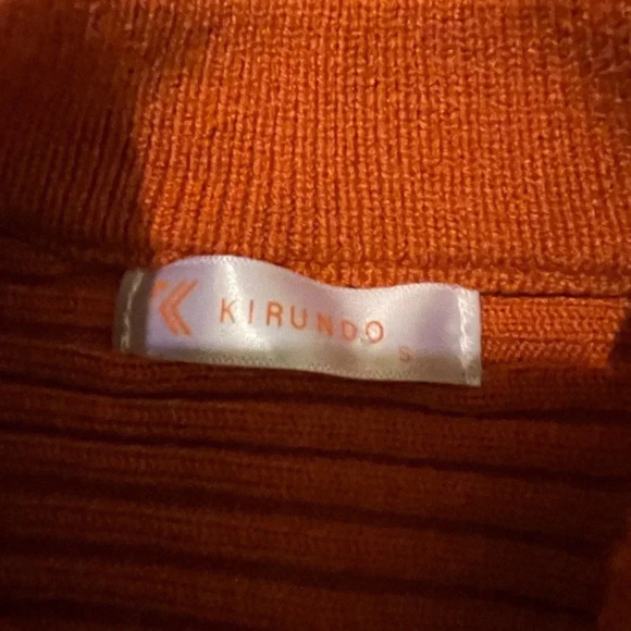 Kirundo cold shoulder sweater-small NWOT - Picture 5 of 6